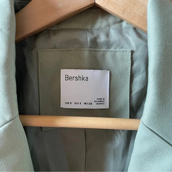 Bershka two button Blazer- Size S - Picture 5 of 9
